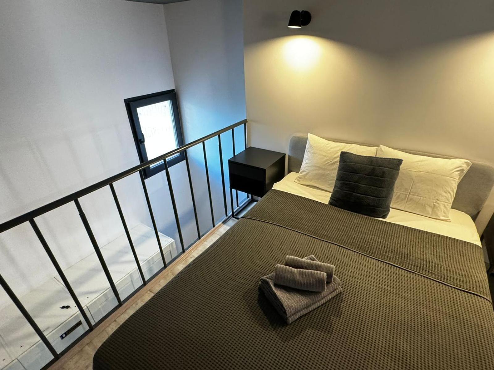 Melia Y Fuster 23C Aparthotel Valencia Exterior photo